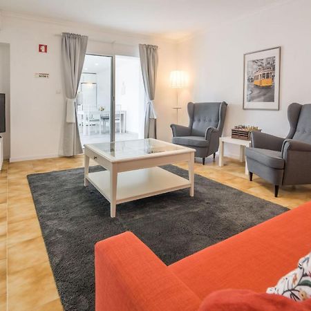 شقة Santa Catarina Terrace إستوريل المظهر الخارجي الصورة